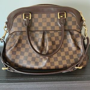 Authentic Louis Vuitton trevi pm